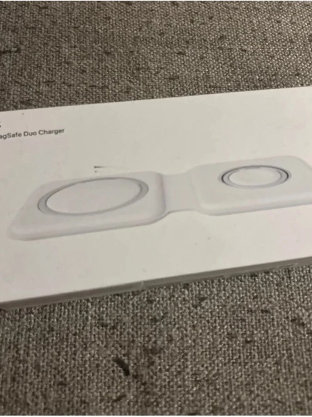 Apple MagSafe Duo Charger - White Foldable Wireless Charging Pad